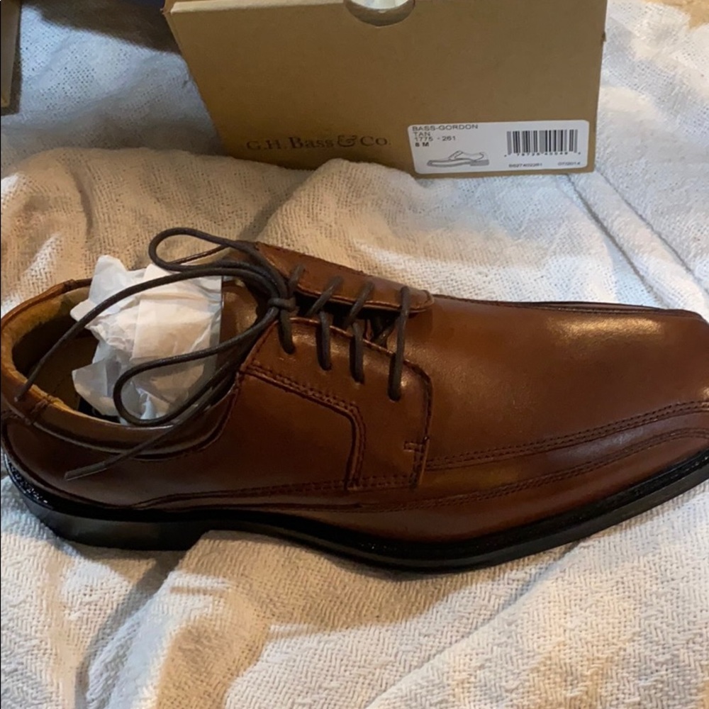 Bass dark tan dress shoes no box